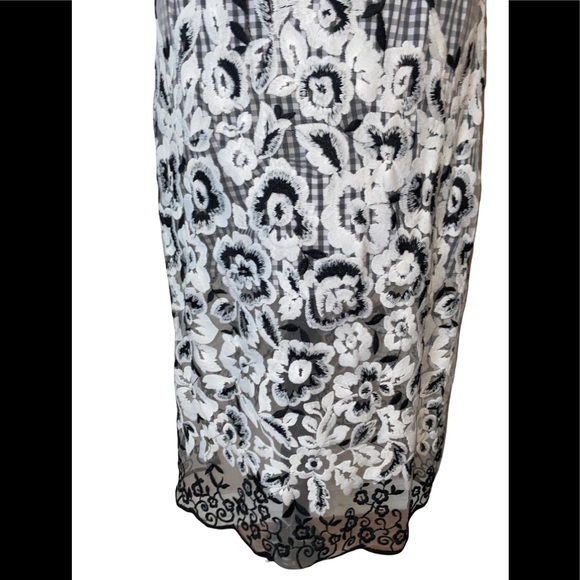 NWOT Sam Edelman dress size 8.  Sheer bottom - Picture 3 of 5